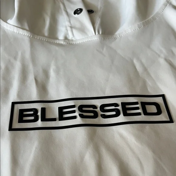 White Sleeveless Hoodie with Black Accents - Picture 4 of 8